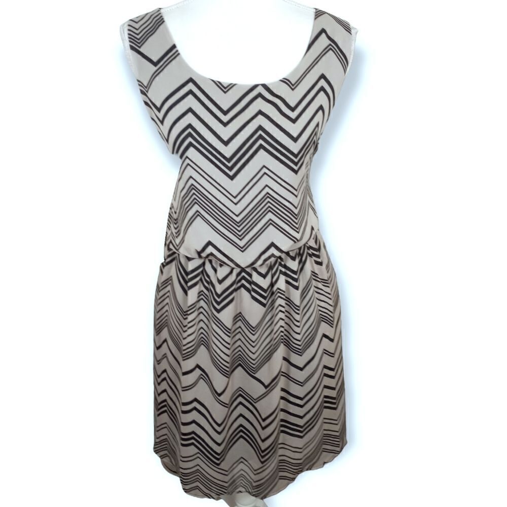 DELIRIOUS GRAY & BLACK CHEVERON PRINT HI-LO MAXI DRESS SZ.3X EUC